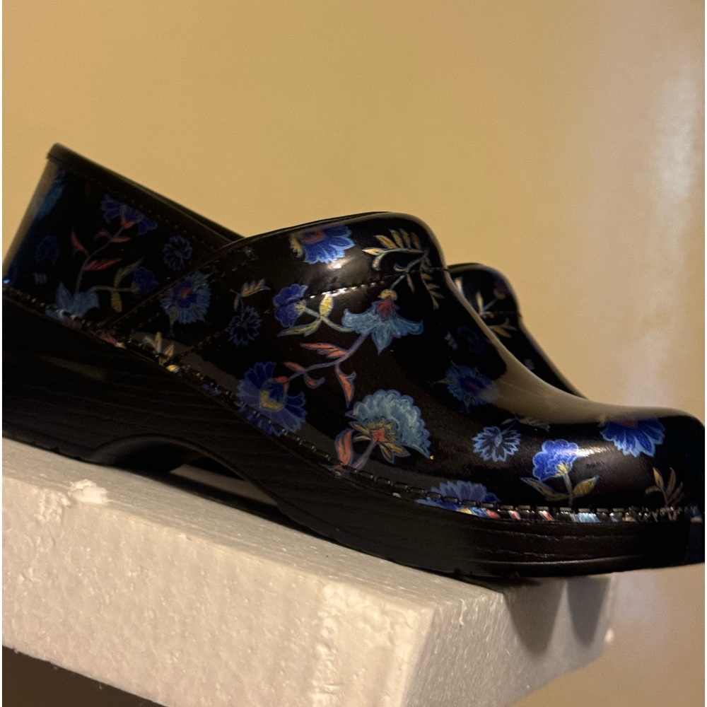 Dansko shoes